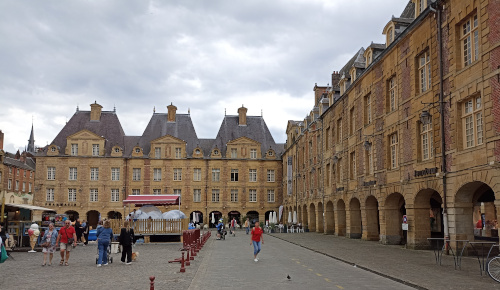 place ducale Charleville Mézières